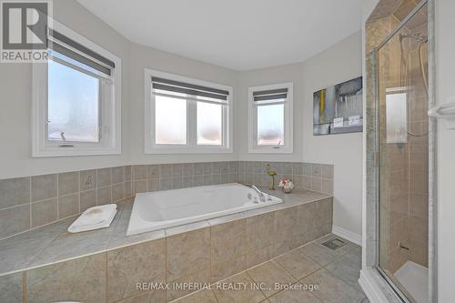 58 St Damian Avenue, Vaughan, ON - Indoor Photo Showing Bathroom