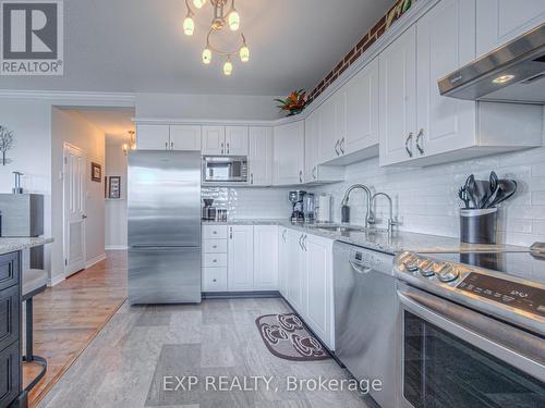 901 - 60 Wyndham Street S, Guelph, ON - Indoor Photo Showing Kitchen With Upgraded Kitchen