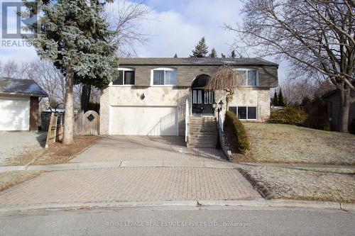 2483 Yarmouth Crescent N, Oakville, ON - Outdoor