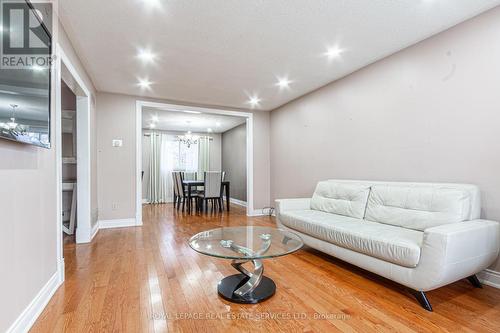 2483 Yarmouth Crescent N, Oakville, ON - Indoor