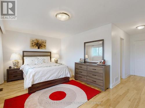 9 Fairchild Avenue, Toronto, ON - Indoor Photo Showing Bedroom