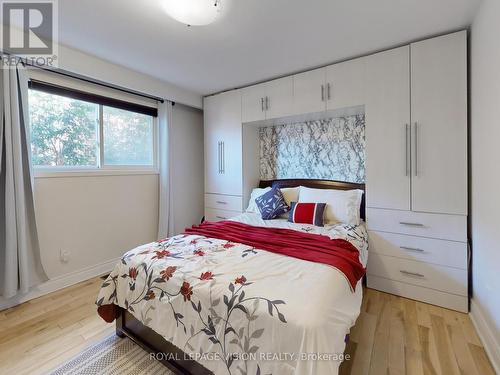 9 Fairchild Avenue, Toronto, ON - Indoor Photo Showing Bedroom