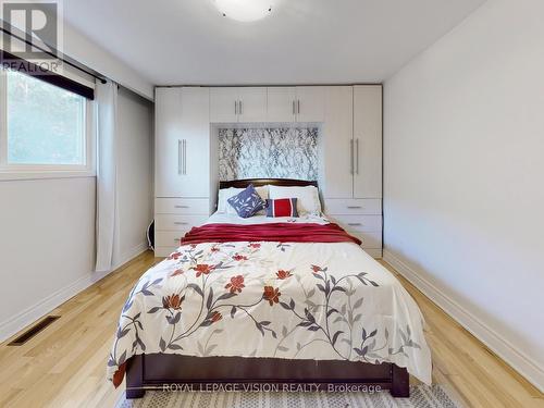 9 Fairchild Avenue, Toronto, ON - Indoor Photo Showing Bedroom