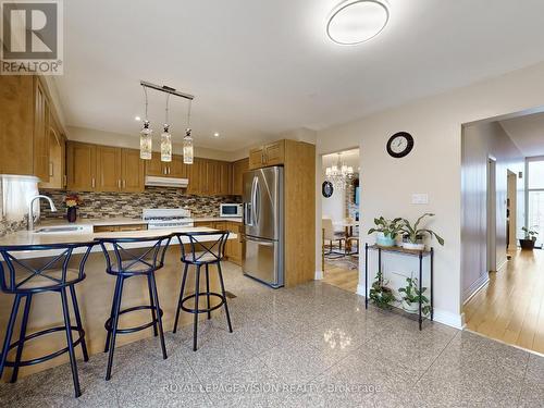 9 Fairchild Avenue, Toronto, ON - Indoor Photo Showing Kitchen