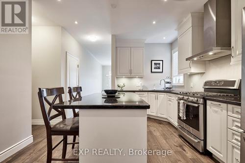 3 Bill Hutchinson Crescent, Clarington, ON - Indoor Photo Showing Kitchen With Upgraded Kitchen