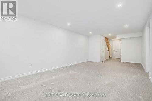 811 Clapham Terrace, Ottawa, ON - Indoor Photo Showing Other Room