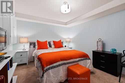 14 Lucia Court, Niagara-On-The-Lake (101 - Town), ON - Indoor Photo Showing Bedroom