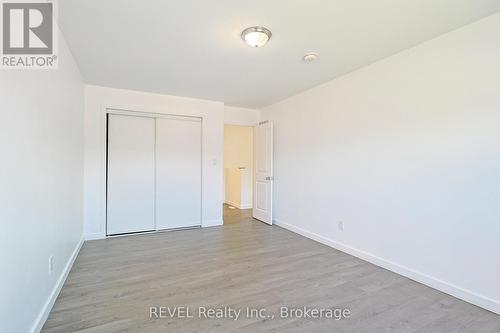 407 Chaffey Street, Welland (773 - Lincoln/Crowland), ON - Indoor Photo Showing Other Room