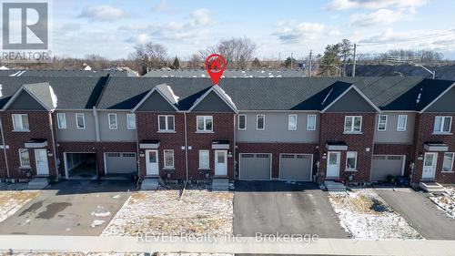 407 Chaffey Street, Welland (773 - Lincoln/Crowland), ON - Outdoor With Facade