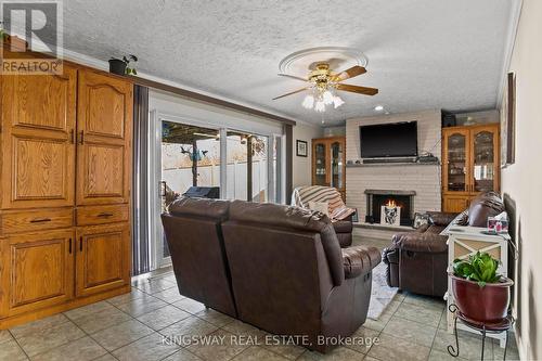 121 Oak Street W, Leamington, ON - Indoor Photo Showing Other Room With Fireplace