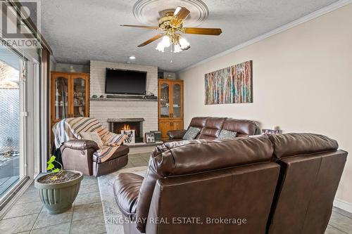 121 Oak Street W, Leamington, ON - Indoor Photo Showing Other Room With Fireplace