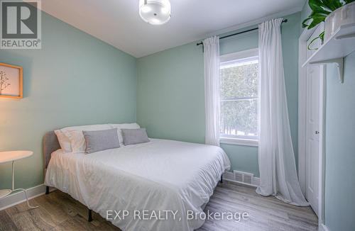 24 Bennett Avenue, Guelph, ON - Indoor Photo Showing Bedroom