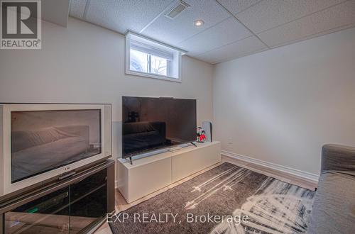 24 Bennett Avenue, Guelph, ON - Indoor Photo Showing Other Room