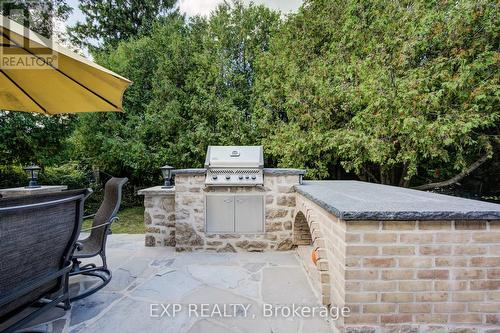 24 Bennett Avenue, Guelph, ON - Outdoor