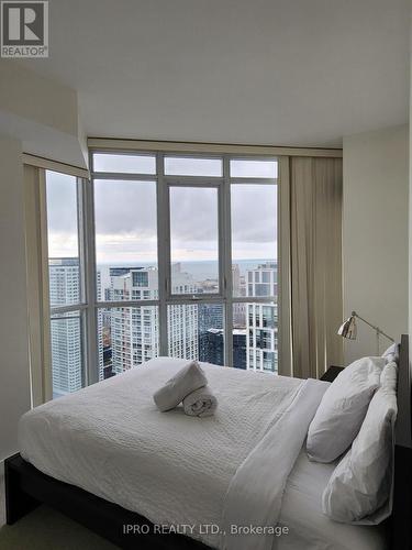 4809 - 21 Iceboat Terrace, Toronto, ON - Indoor Photo Showing Bedroom