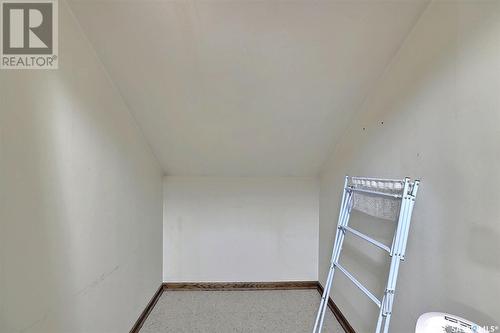 47 Laverendrye Way, Regina, SK - Indoor Photo Showing Other Room