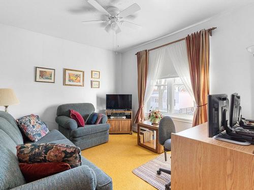 Dwelling - 1480  - 1490 Av. Bardy, Québec (La Cité-Limoilou), QC - Indoor Photo Showing Living Room