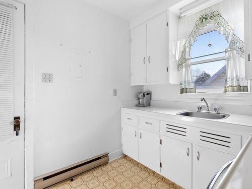 Dwelling - 1480  - 1490 Av. Bardy, Québec (La Cité-Limoilou), QC - Indoor Photo Showing Kitchen