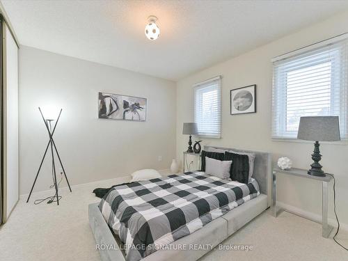 4273 Credit Pointe Dr, Mississauga, ON - Indoor Photo Showing Bedroom