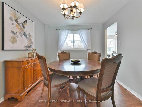 4273 Credit Pointe Dr, Mississauga, ON - Indoor Photo Showing Dining Room