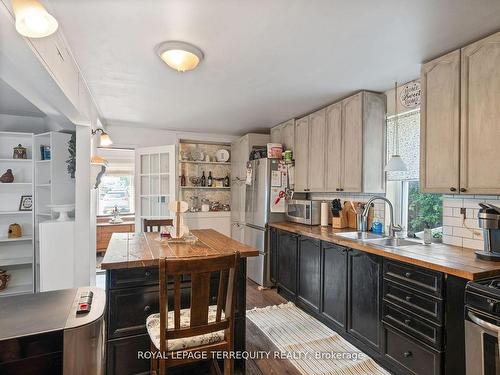 122 Norham Rd, Trent Hills, ON - Indoor Photo Showing Kitchen With Double Sink