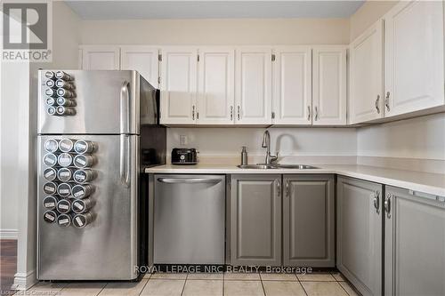 1414 - 500 Green Road, Hamilton, ON - Indoor Photo Showing Kitchen With Double Sink