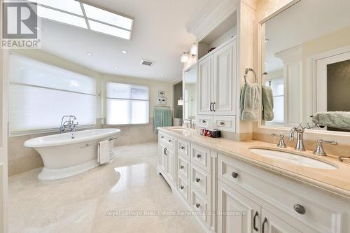 24 Raymar Place, Oakville (Old Oakville), ON - Indoor Photo Showing Bathroom