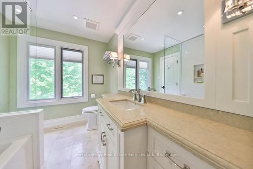 24 Raymar Place, Oakville (Old Oakville), ON - Indoor Photo Showing Bathroom