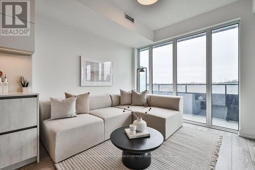 1011 - 21 Park Street, Mississauga, ON - Indoor Photo Showing Living Room