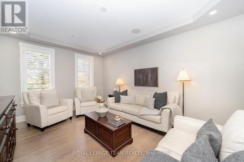 284 Ridgeside Farm Drive, Ottawa, ON - Indoor Photo Showing Living Room