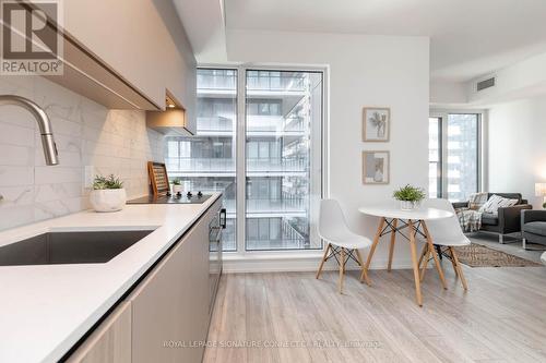 1606 - 55 Mercer Street, Toronto, ON - Indoor Photo Showing Kitchen