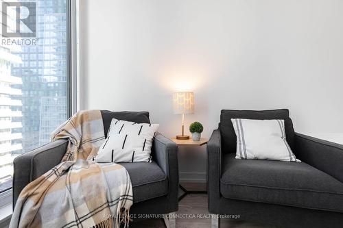 1606 - 55 Mercer Street, Toronto, ON - Indoor Photo Showing Bedroom