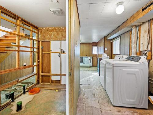 Bathroom - 3100  - 3104 Av. Parkville, Montréal (Mercier/Hochelaga-Maisonneuve), QC - Indoor Photo Showing Laundry Room