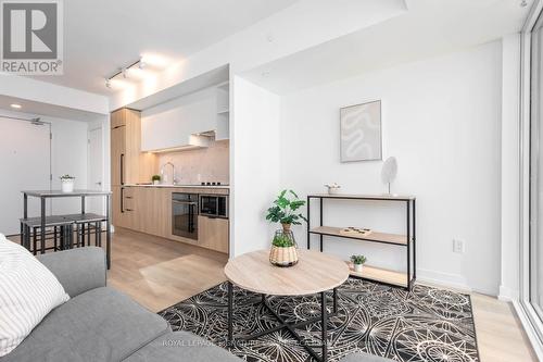 3115 - 82 Dalhousie Street, Toronto, ON - Indoor Photo Showing Living Room