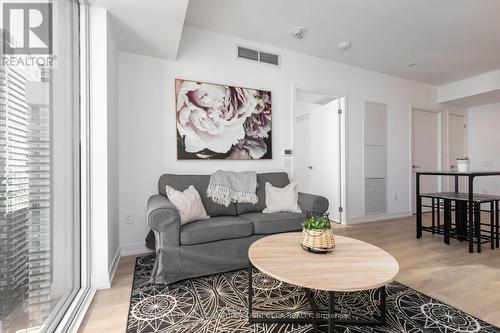 3115 - 82 Dalhousie Street, Toronto, ON - Indoor Photo Showing Living Room