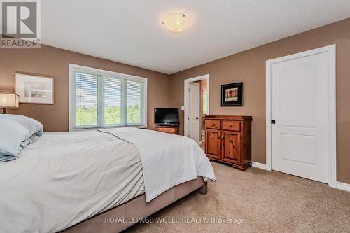 174 River Run Road, Mapleton, ON - Indoor Photo Showing Bedroom