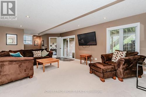 174 River Run Road, Mapleton, ON - Indoor Photo Showing Living Room