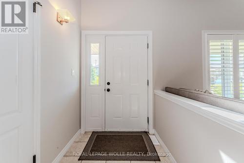 174 River Run Road, Mapleton, ON - Indoor Photo Showing Other Room