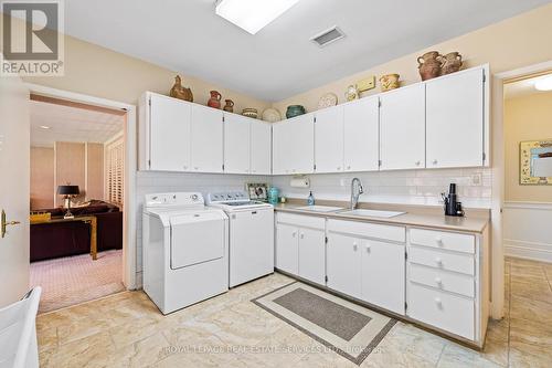 70 Leggett Avenue, Toronto, ON - Indoor Photo Showing Laundry Room