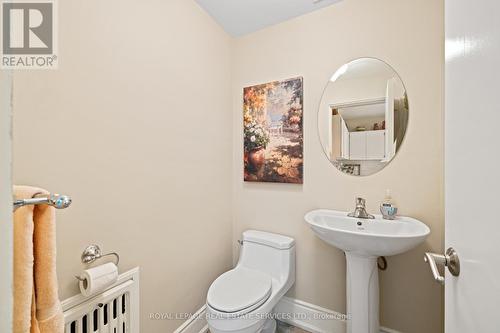 70 Leggett Avenue, Toronto, ON - Indoor Photo Showing Bathroom