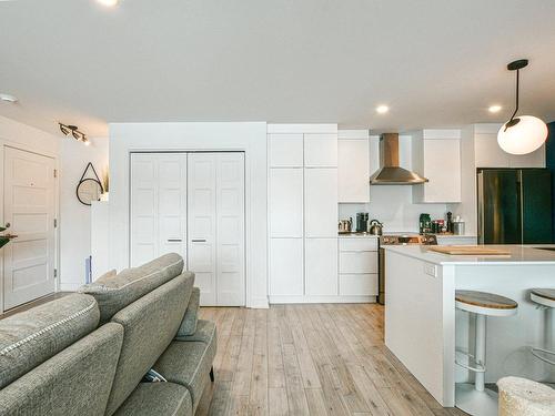 Overall view - 209-984 Rue Notre-Dame, Repentigny (Repentigny), QC - Indoor Photo Showing Kitchen