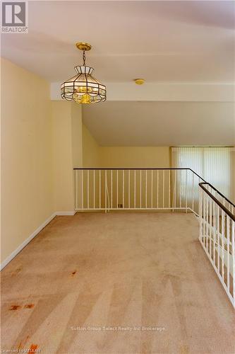 511 Ferndale Court, London, ON - Indoor Photo Showing Other Room