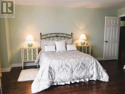 301 - 162 Martindale Road, St. Catharines (453 - Grapeview), ON - Indoor Photo Showing Bedroom