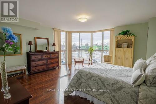 301 - 162 Martindale Road, St. Catharines (453 - Grapeview), ON - Indoor Photo Showing Bedroom