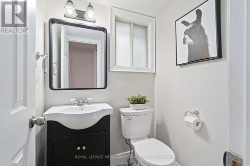 92 Smith Drive, Halton Hills, ON - Indoor Photo Showing Bathroom