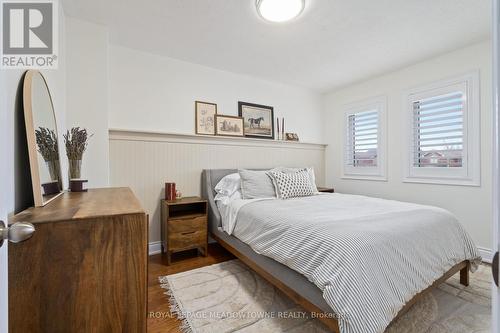 92 Smith Drive, Halton Hills, ON - Indoor Photo Showing Bedroom