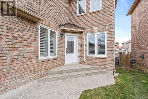 92 Smith Drive, Halton Hills, ON - Outdoor