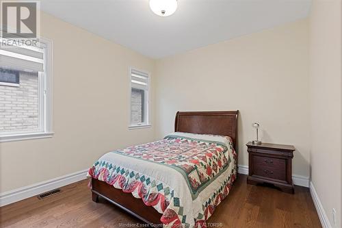 517 Veneto Street, Lakeshore, ON - Indoor Photo Showing Bedroom