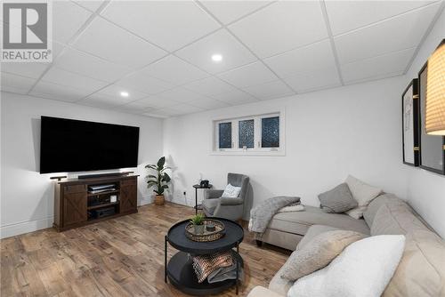 2576 Crown Ridge Road, Sudbury, ON - Indoor Photo Showing Living Room