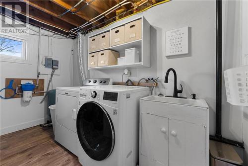 2576 Crown Ridge Road, Sudbury, ON - Indoor Photo Showing Laundry Room